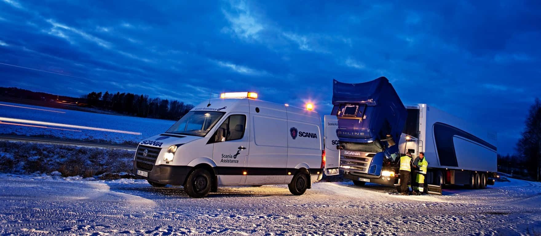 грузовой шиномонтаж на м 11. фуры на границе. выезд грузовой. автомеханик по грузовым машинам. выезд грузовой.