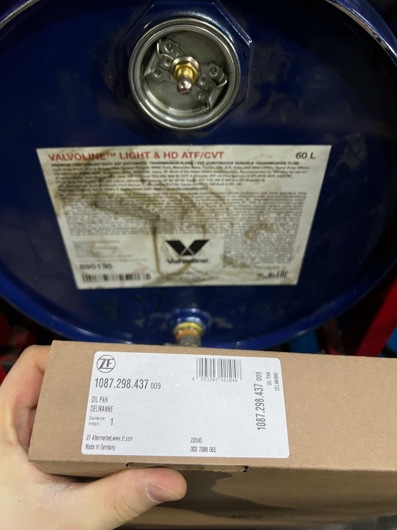 Оригинальный поддон ZF и масло Valvoline