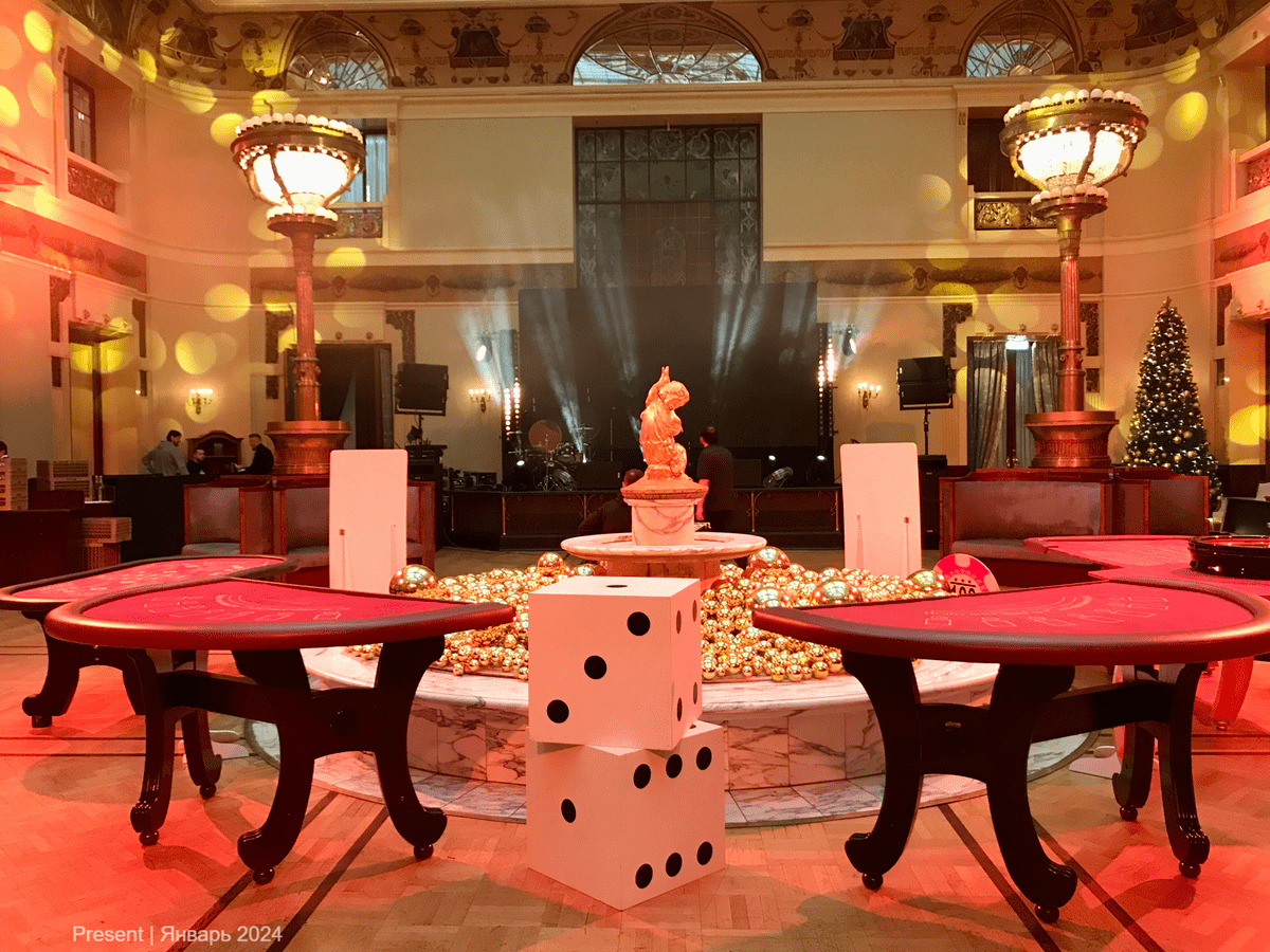 Столы фан-казино на прокат с декором в стиле казино