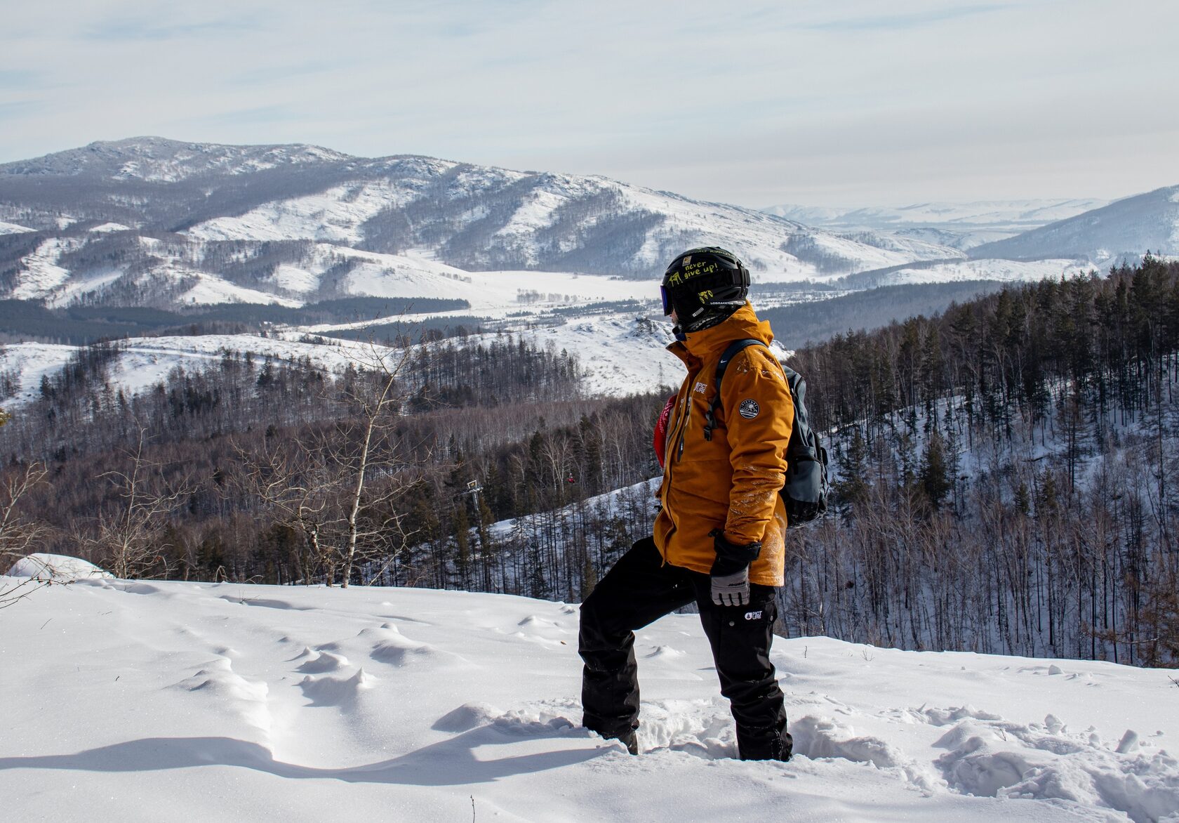 Озеро банное горнолыжный курорт. Гора мраткино белорецк. Банное февраль. Банное февраль. Озеро банное зима.