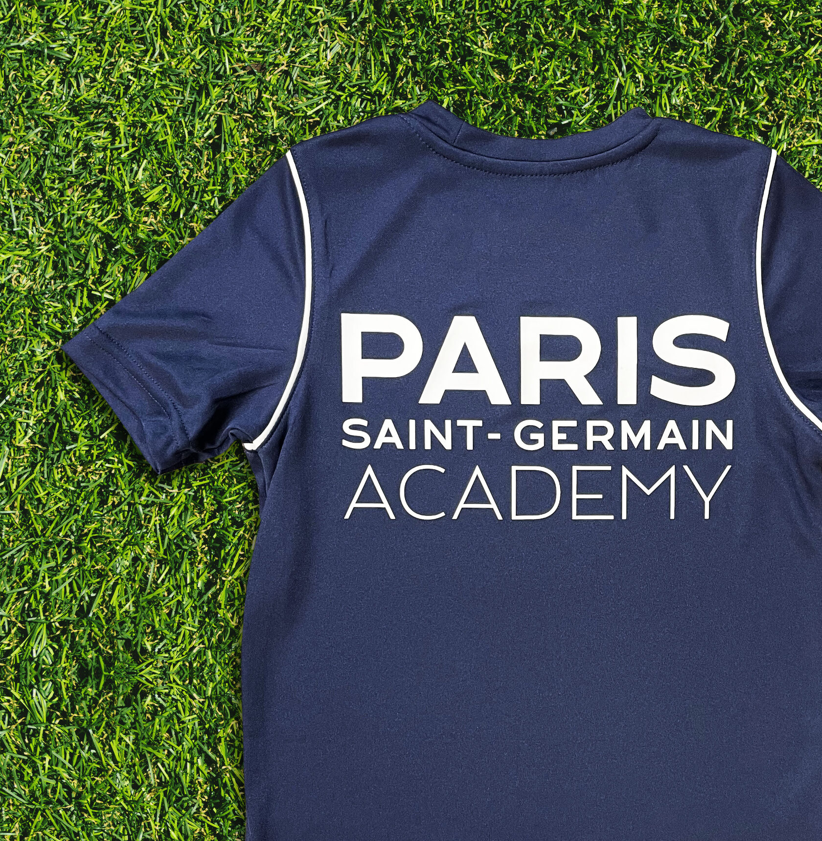 Пошив футболок на заказ в Москве