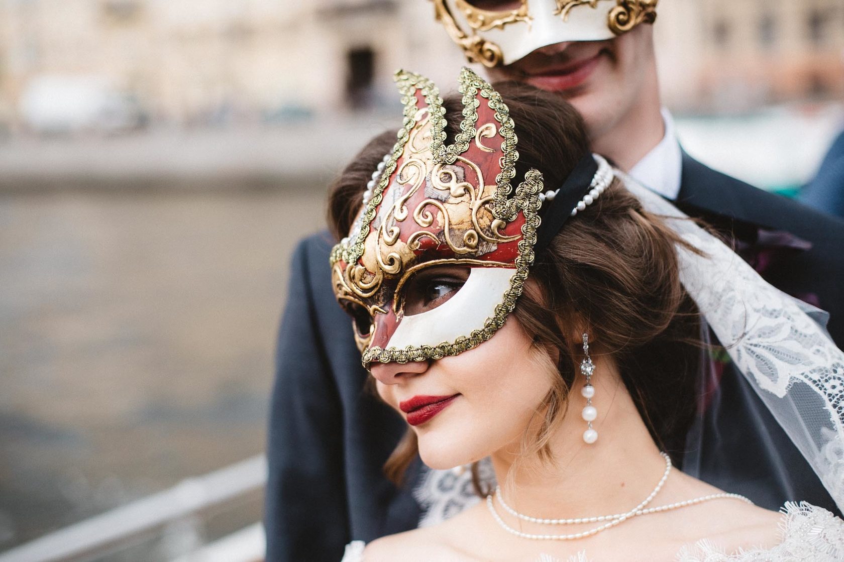 Самая красивая маска. Бал маскарад Венеция. Венецианский карнавал маски. Венецианский карнавал невеста маска. Венецианский карнавал Жюль Демерссман.