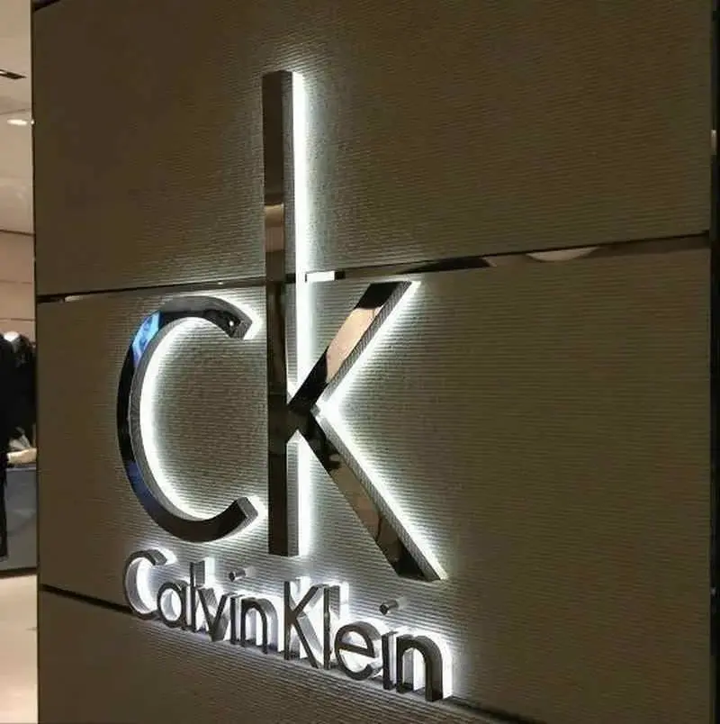 Плоские металлические буквы: work 03