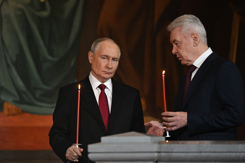 Владимир Путин на пасхальном богослужении в храме Христа Спасителя 2026.