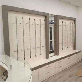 Торговая мебель для магазина оптики