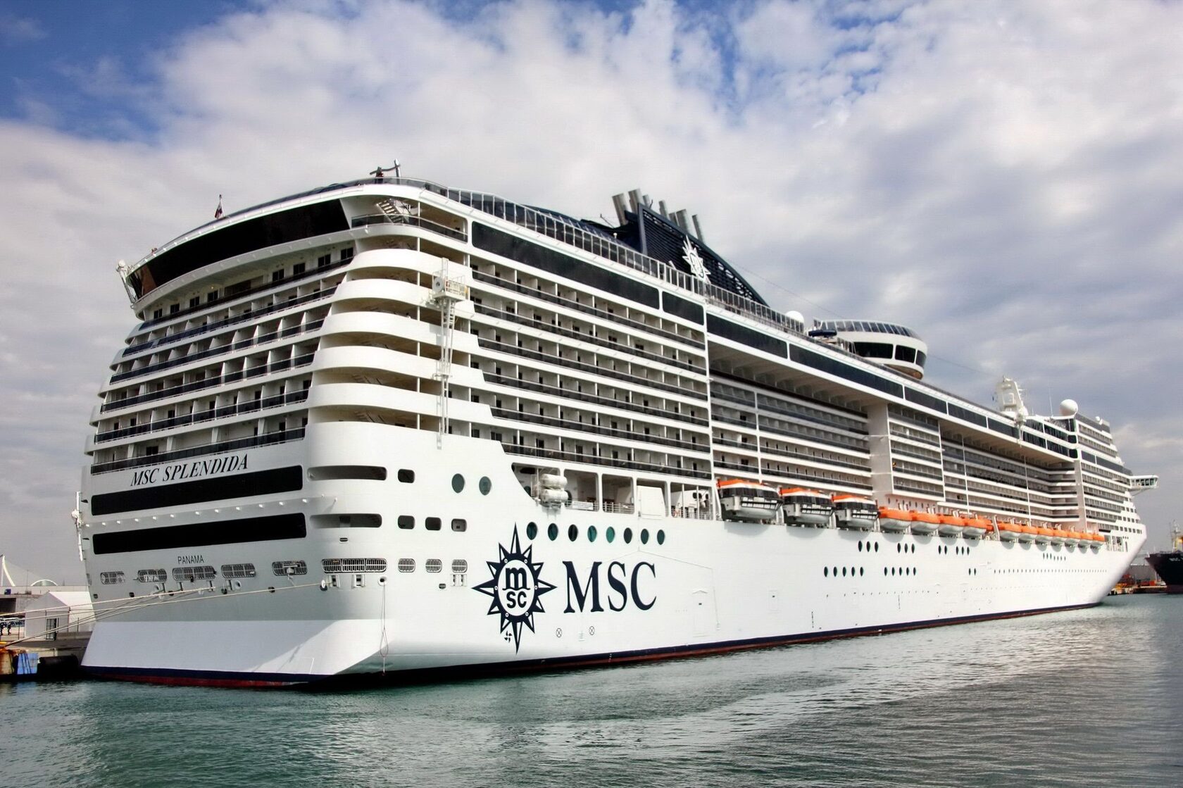 Морские круизы из стамбула. MSC splendida. Сплендида круизный лайнер. Лайнер MSC splendida. Круизный корабль "MSC splendida".