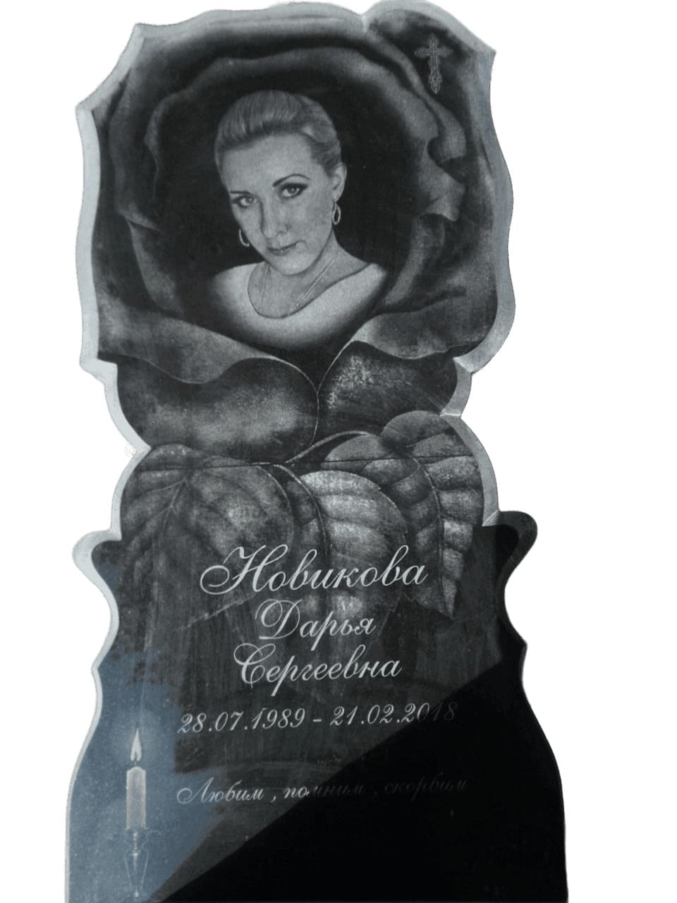 Памятник из Китайского гранита с вырубной формой &quot;Роза&quot;, размер 1200х600