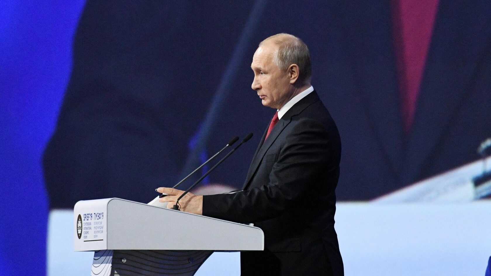 Путин на ПМЭФ 2022