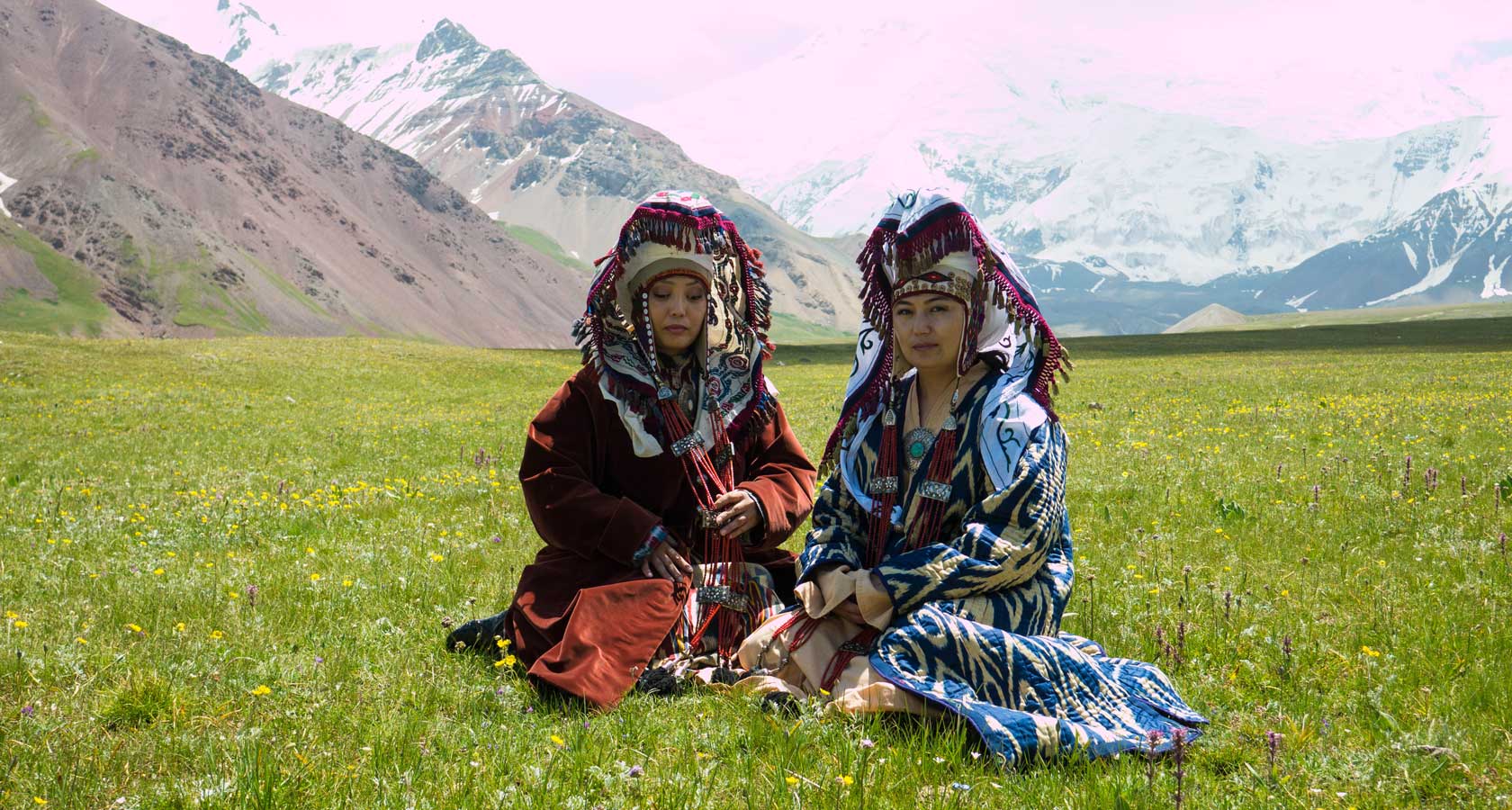 Шалбардағы әдемі қыздар порно видео