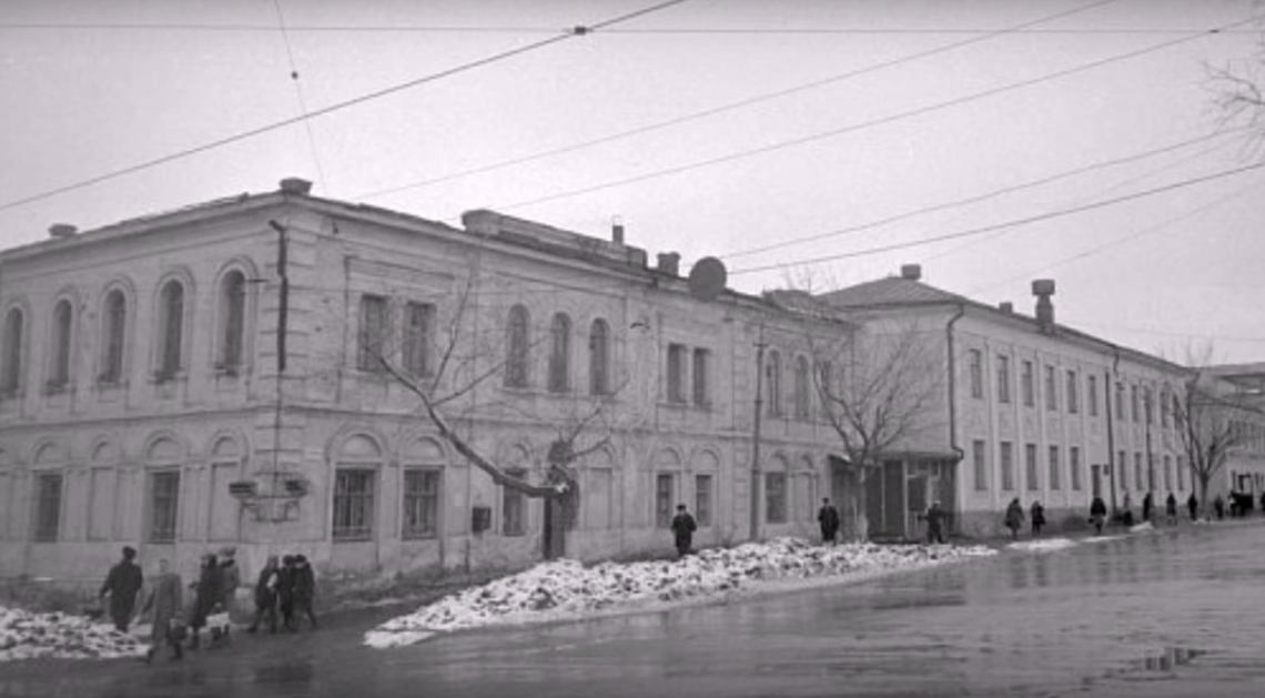 Старый липецк. Старый Липецк улица Фрунзе. Липецк исторические здания Фрунзе. Старый Липецк 1980 улица Фрунзе. Улица Фрунзе Липецк старый.дом.