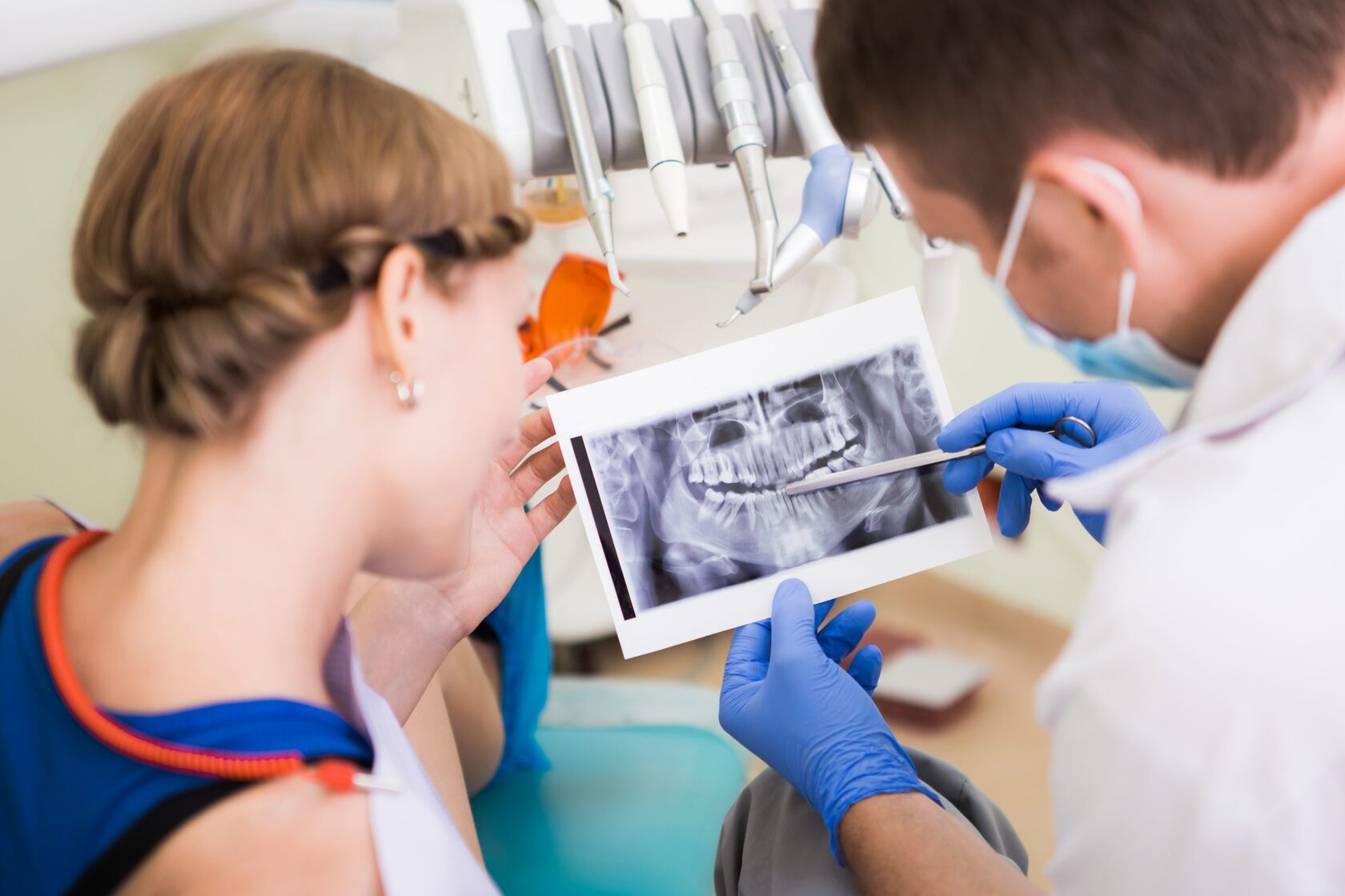 Минусы имплантации зубов: взвешиваем риски перед процедурой