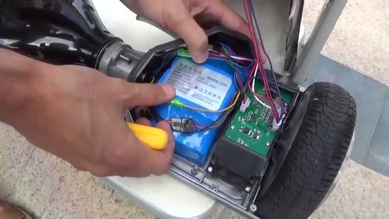 Как заменить аккумулятор на coolray x50