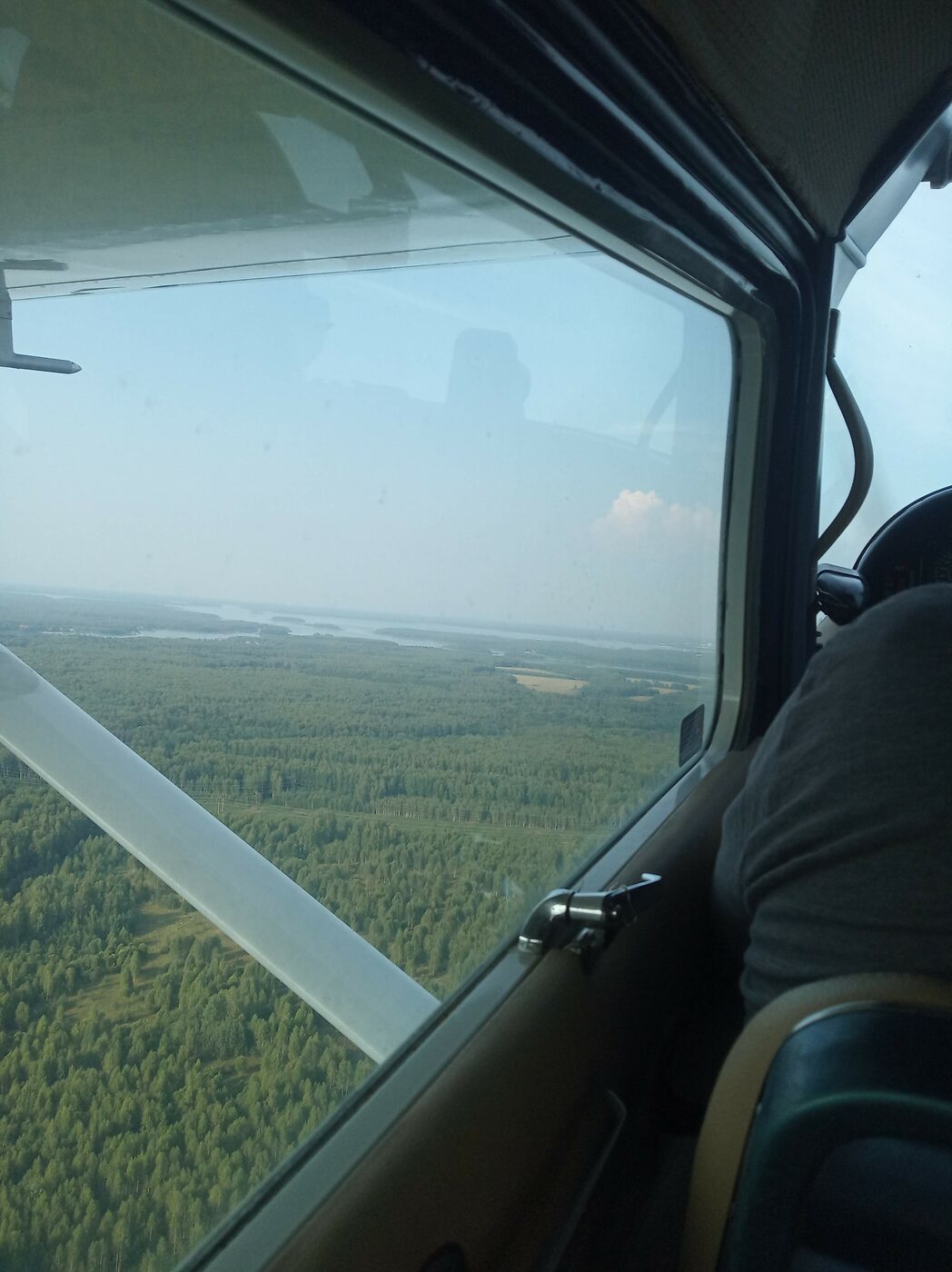 Полет на самолете: подарок на день рождения