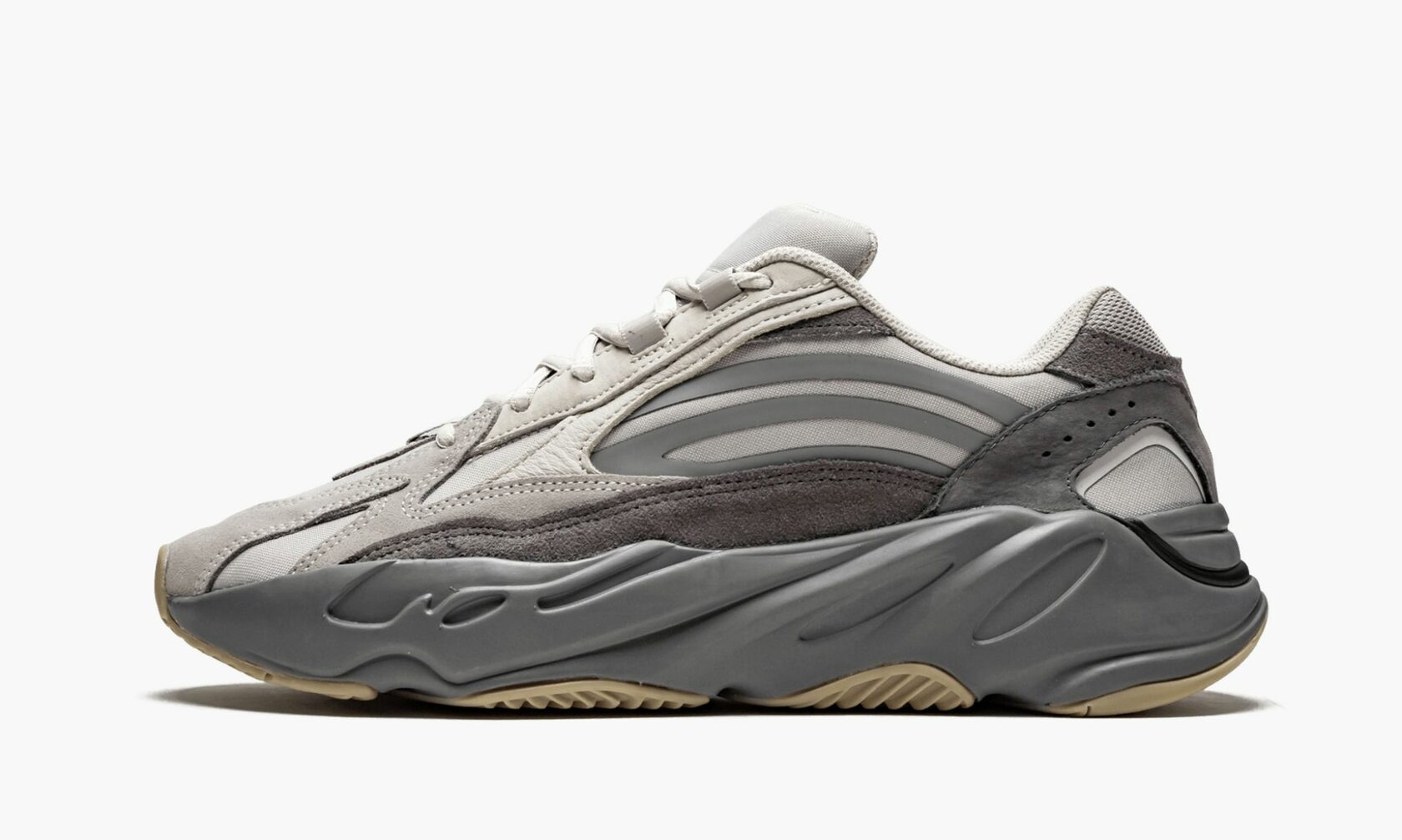 yeezy 700 v2 real