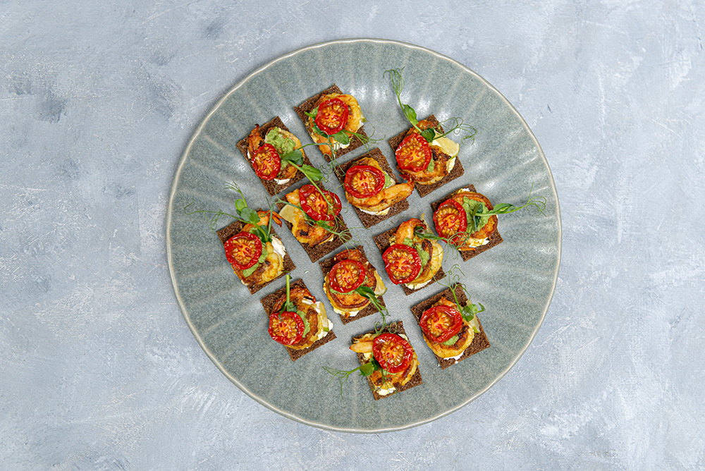 Смёрребрёд с креветками заказать с доставкой по Москве в компании Янг ...