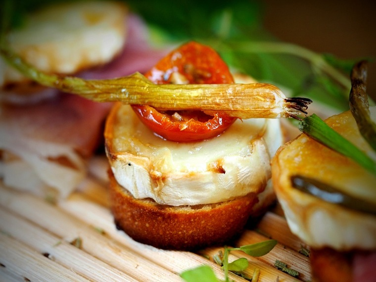 Taste the beste tapas Estepona proudly serves!