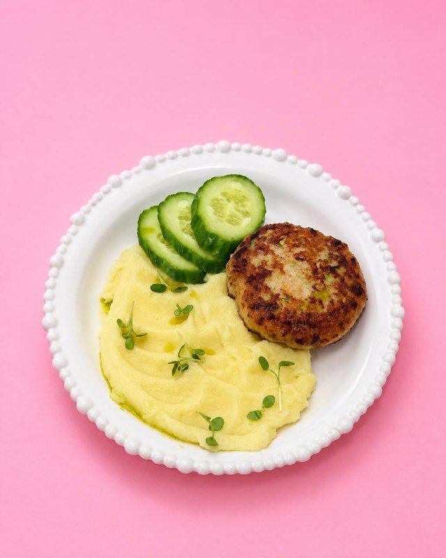 Котлетка с пюрешкой