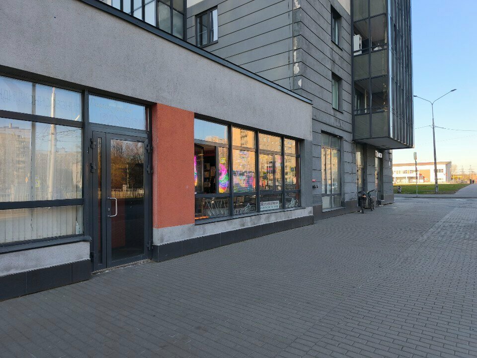 Магазин PJneon на Ириновском проспекте, вид снаружи