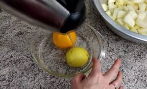 Приготовление варенья из дыни с лимоном и апельсином: шаг 3