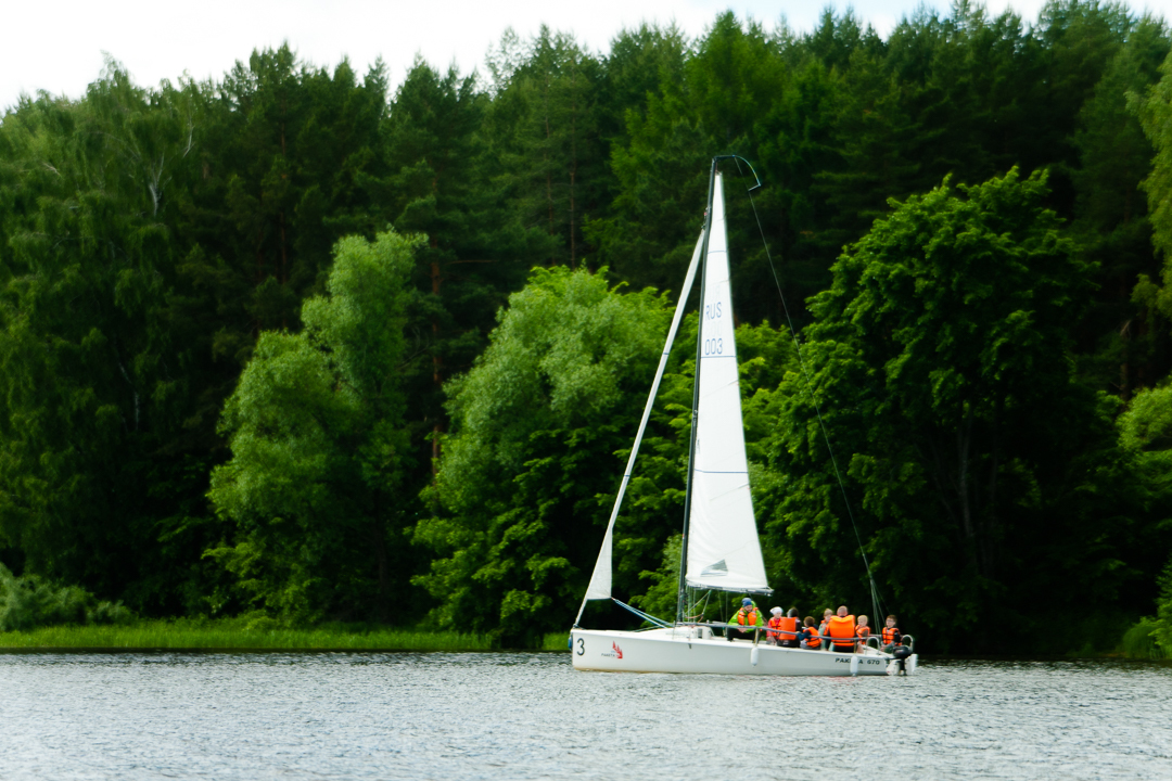 Яхтенный семейный тур на берегу Волги в «Точке Немо»