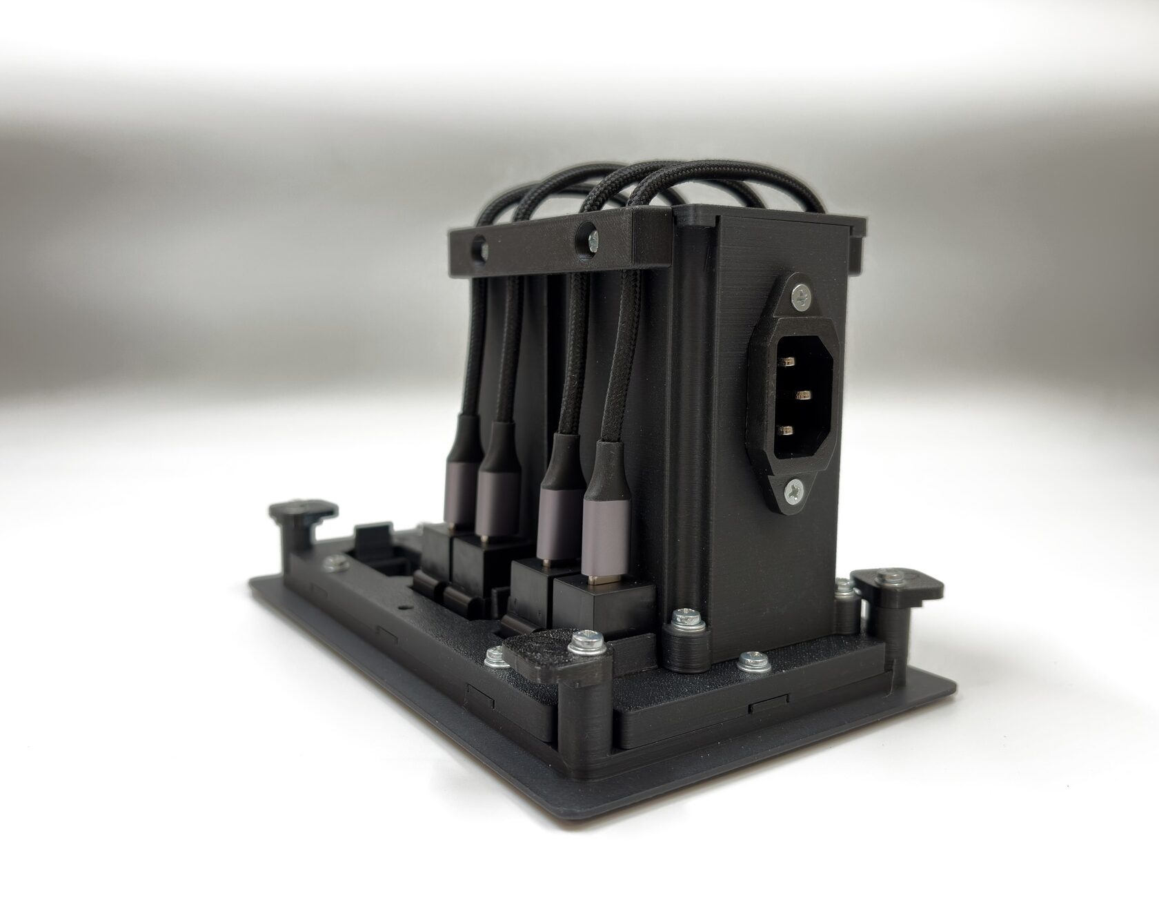 Причал 3 — вид снизу