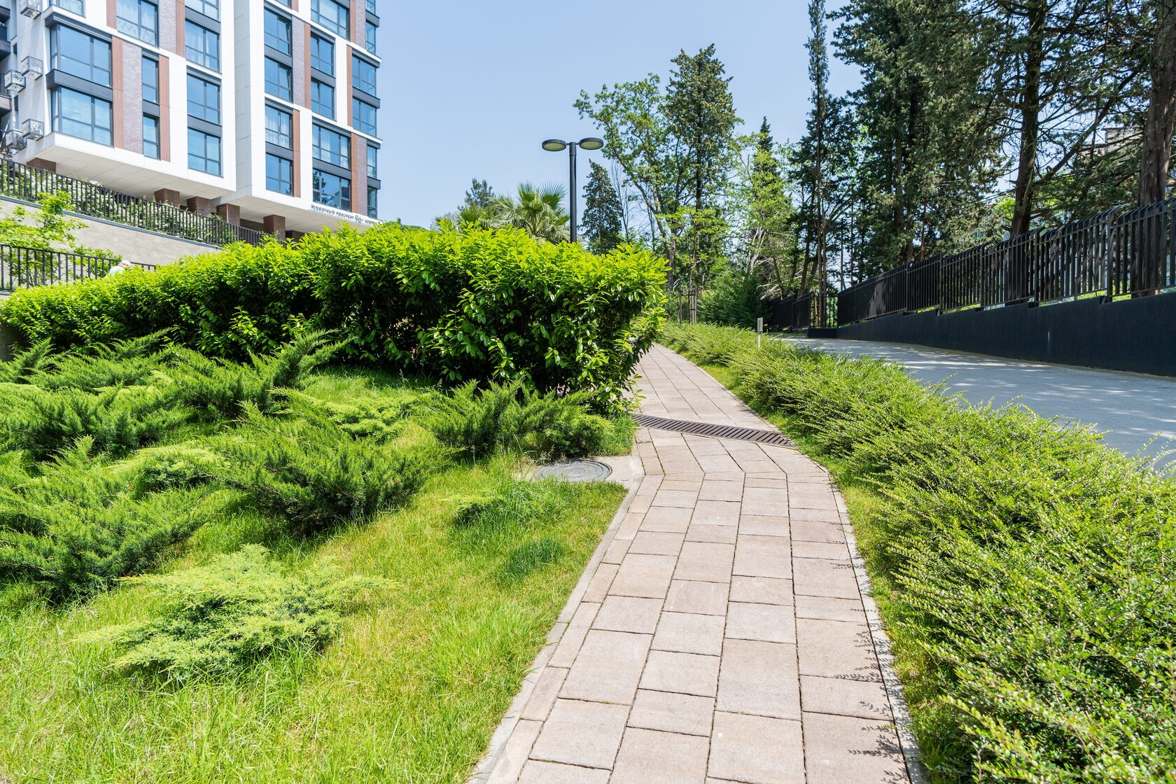 Моравия Сочи — холл с отделкой в стиле лофт