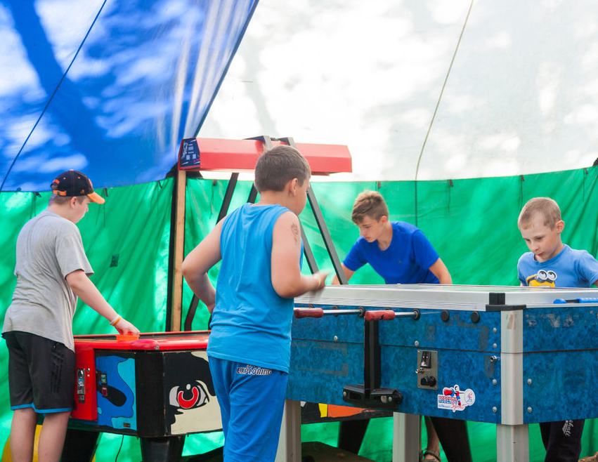 Детский клуб шатёр