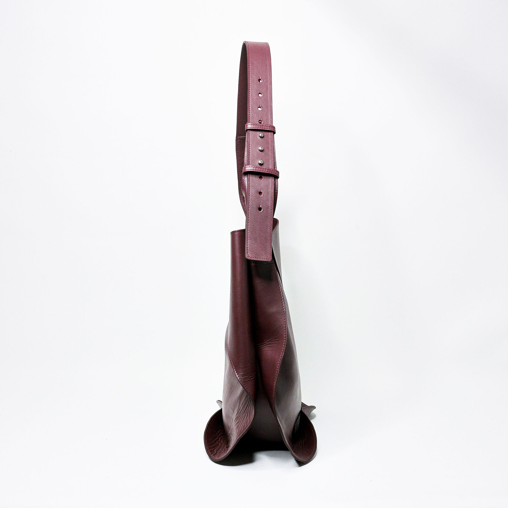 объемная дизайнерская сумка Wave тоут бордового цвета из натуральной кожи премиум качества