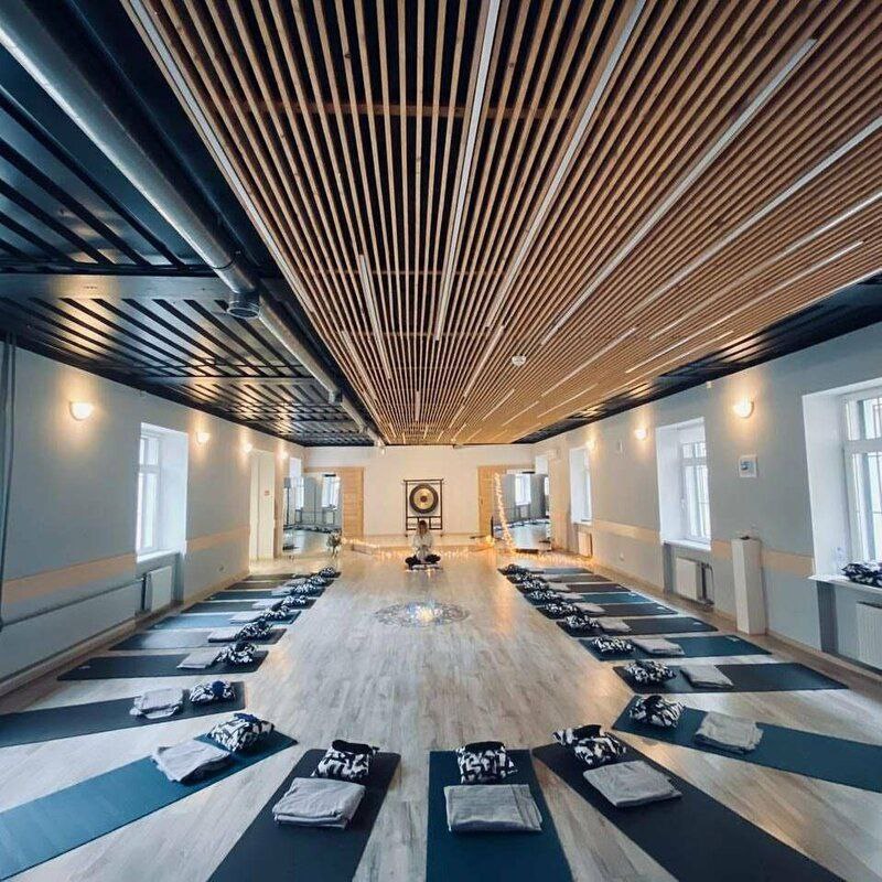 Зал Эльбрус - самый стильный и просторный зал