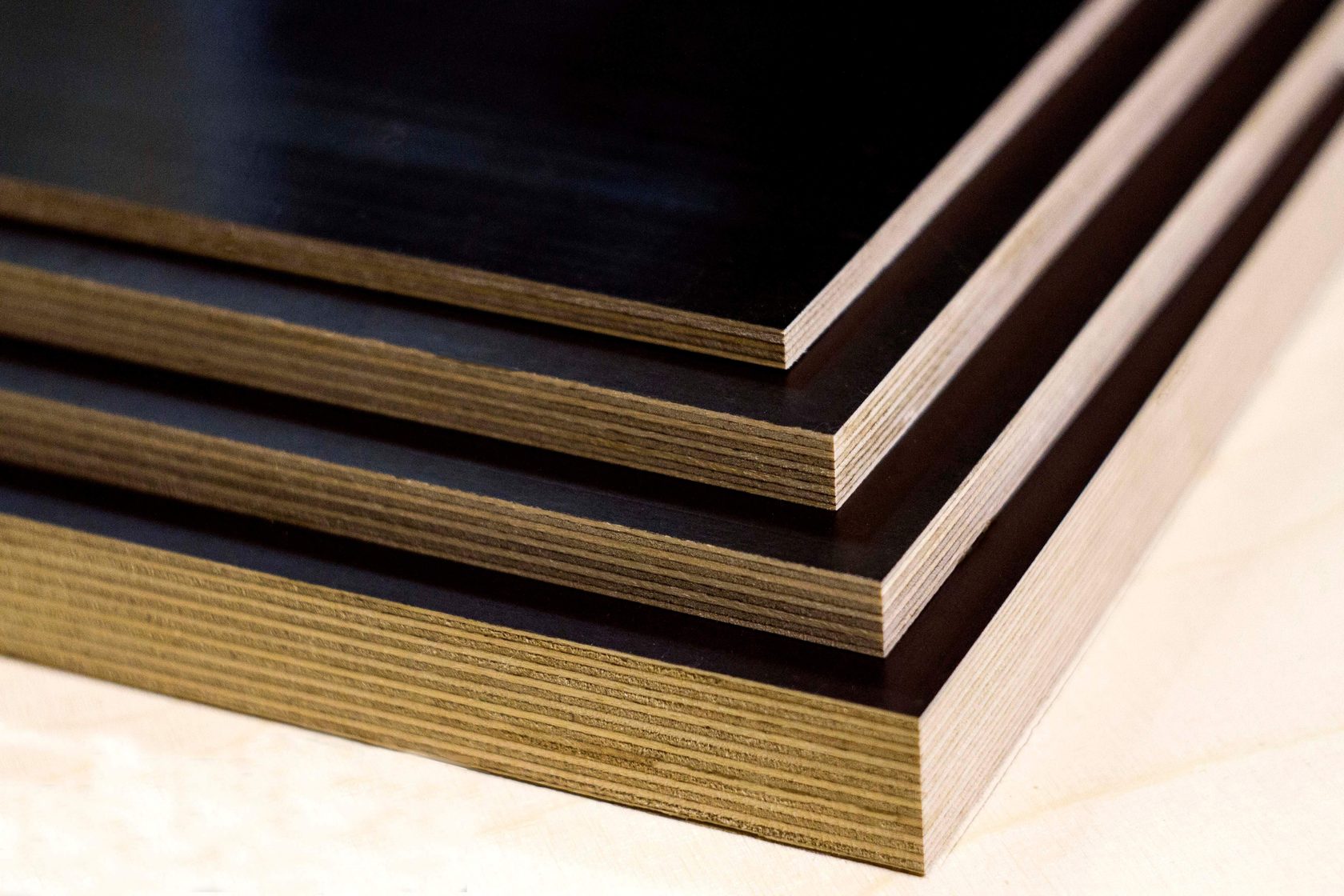 Ламинированная фанера, 18 мм
