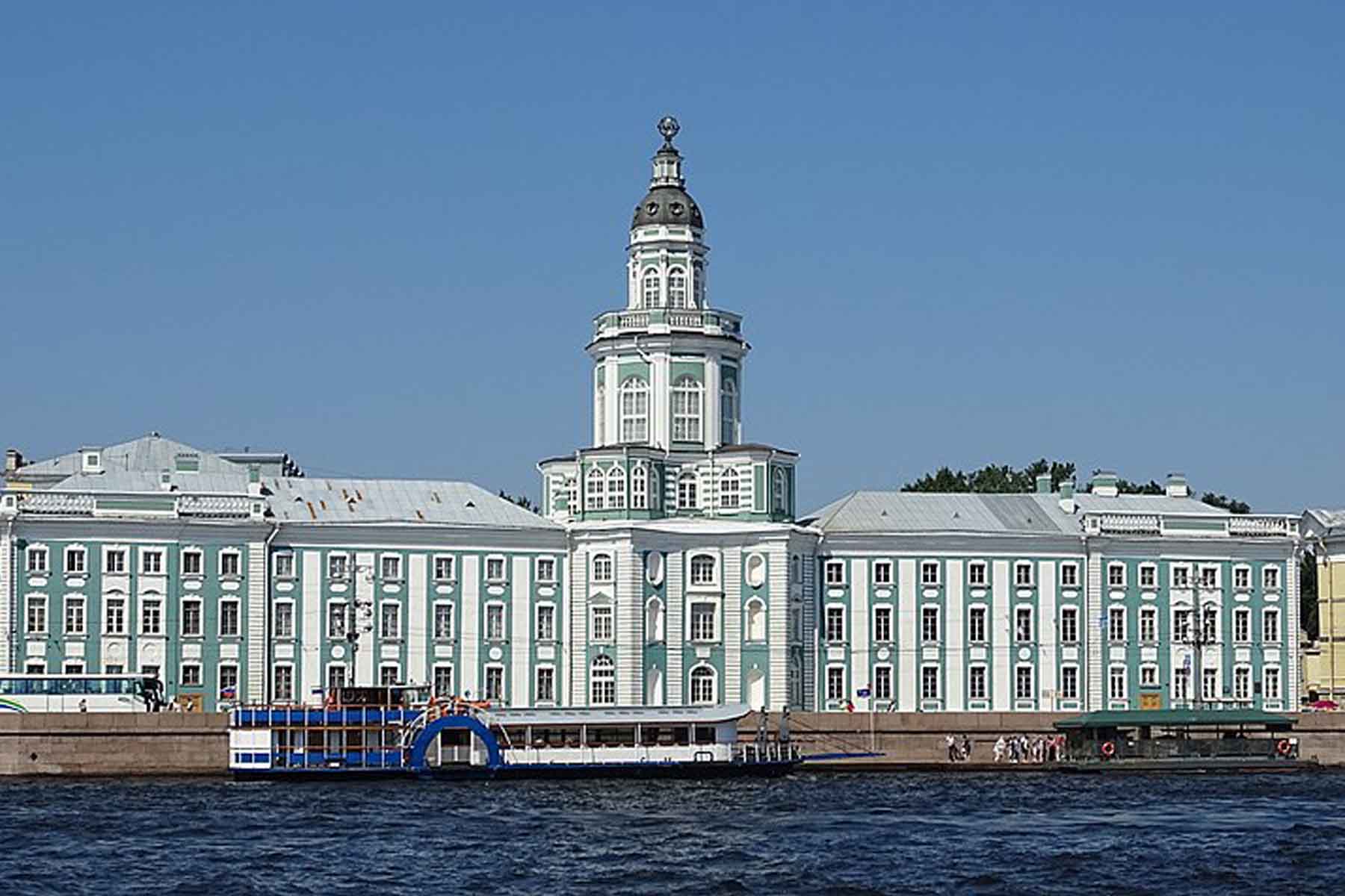 музей петра первого в санкт петербурге