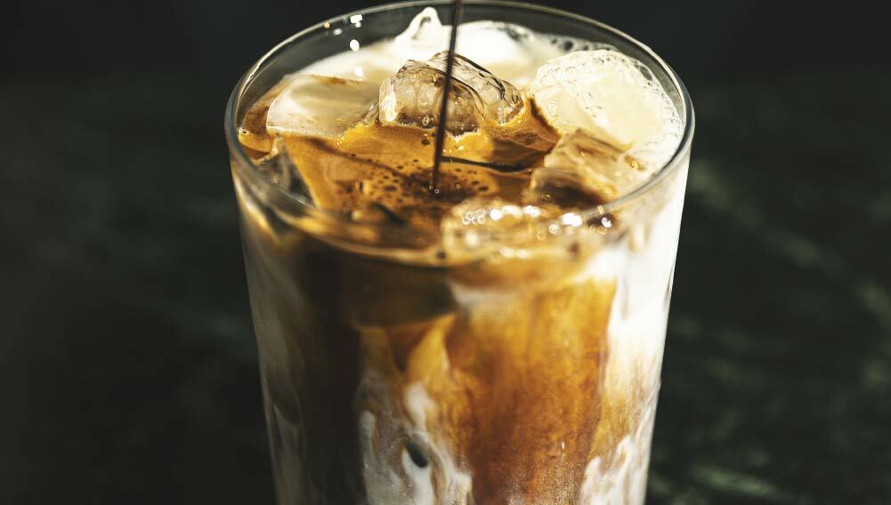Mix Tea and Coffee in One Cup