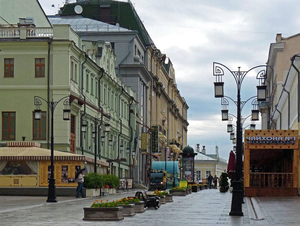 Камергерский переулок москва. Владимир Орлов Камергерский переулок. Улица Камергерский переулок. Москва пешеходный Камергерский переулок. Камергерский переулок гостиница Камергерка.