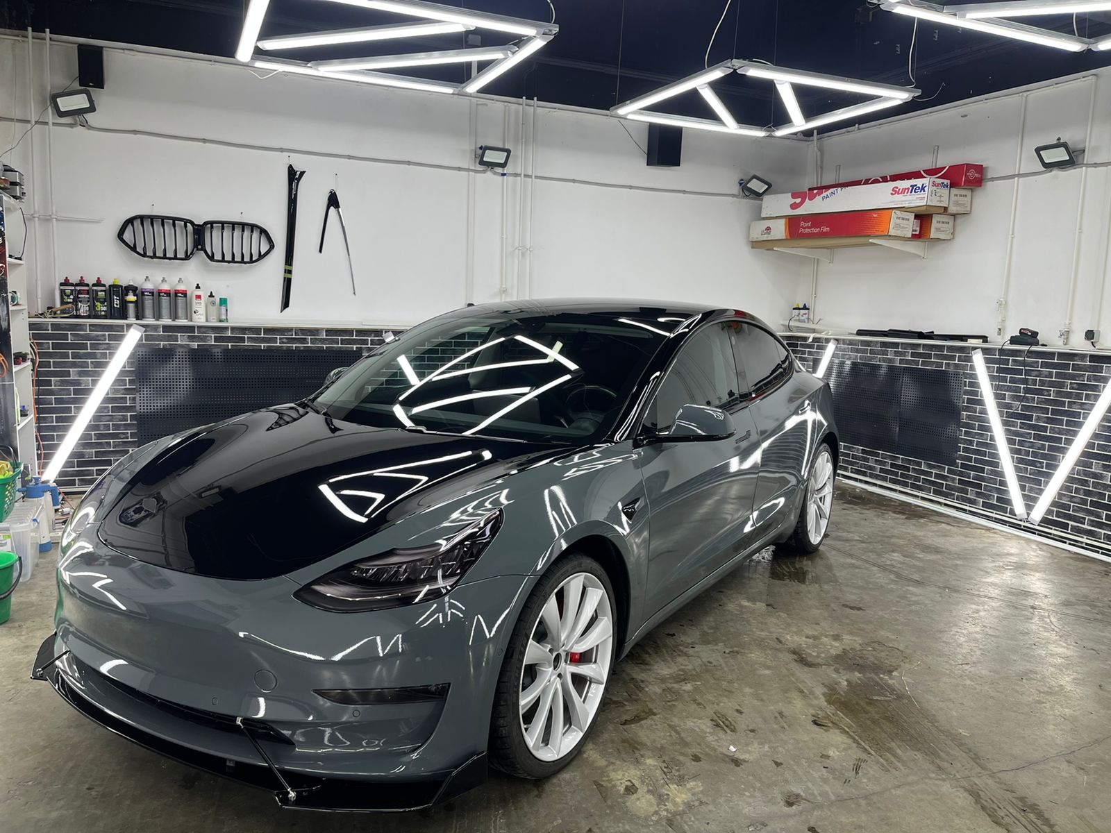 Performance detailing. Performance детейлинг. Студия оклейки авто. Детейлинг студия оклейка. Винил перфоманс.
