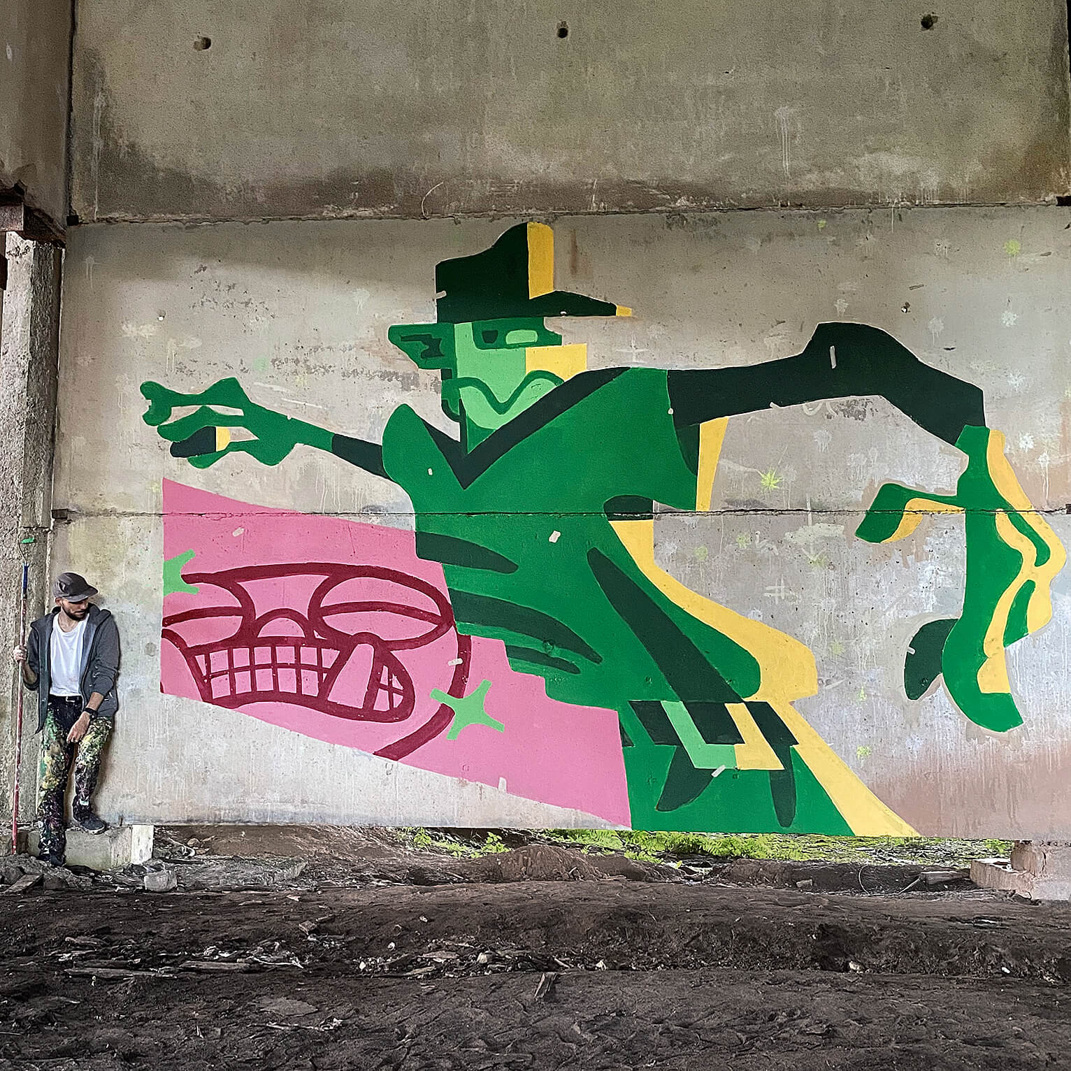 Несанкционированные росписи в Ленинградской области. Автор Алексей Бархан.