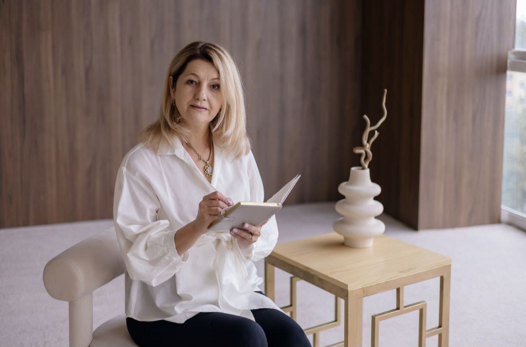 практикующий психолог с двадцатилетним стажем