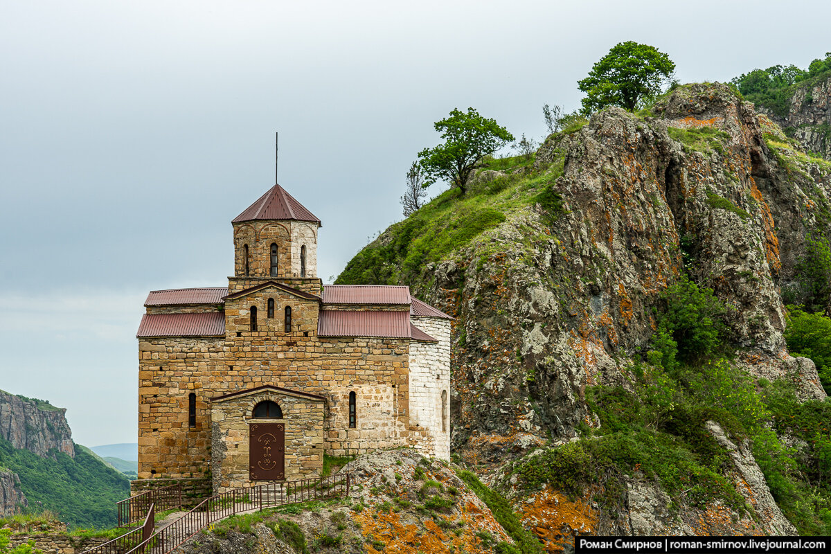 Храмы в горах фото