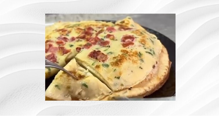 Приготовление блинчиков с помидором и сыром и зеленью: шаг 8