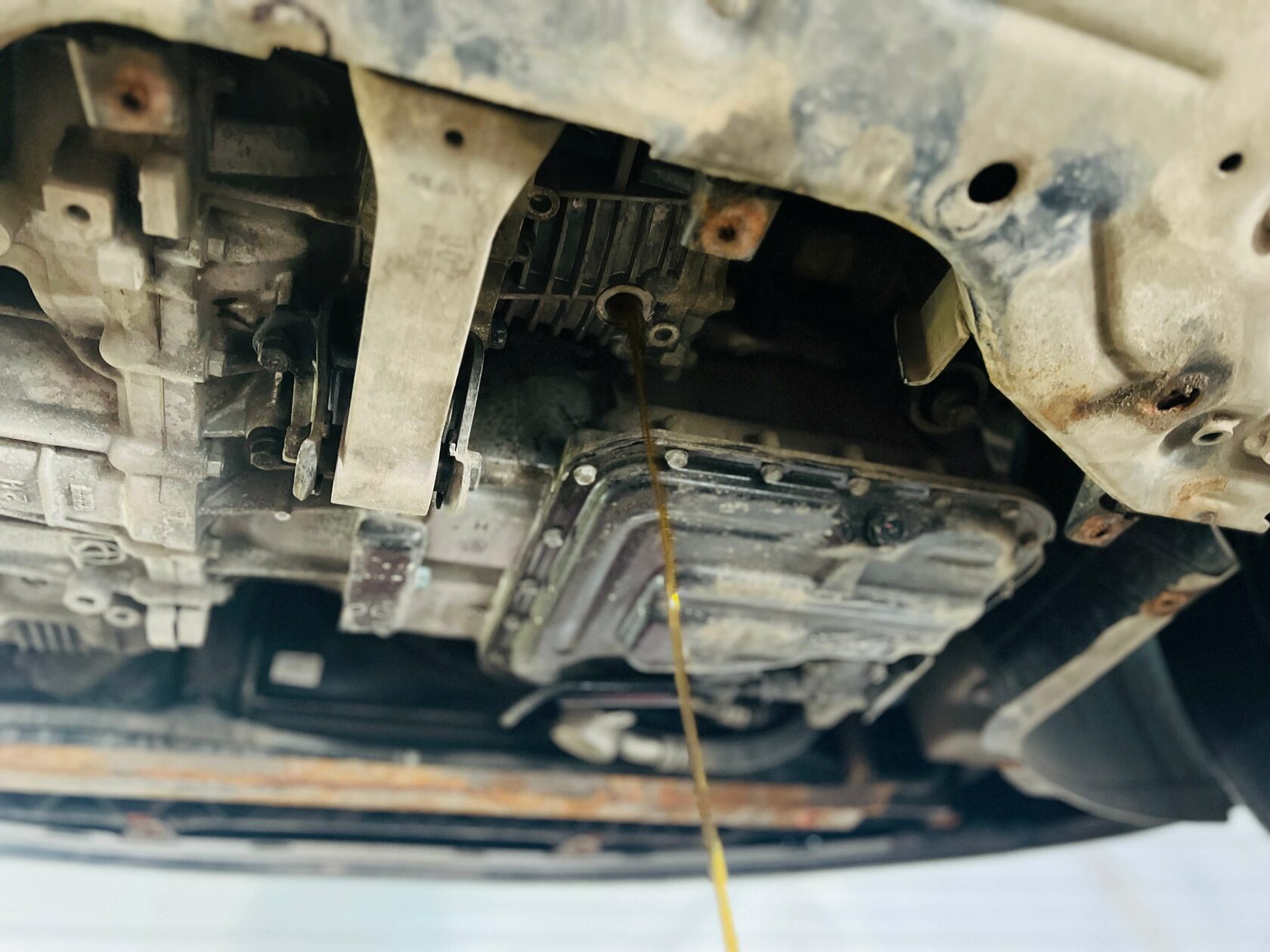 Замена масла в угловом редукторе