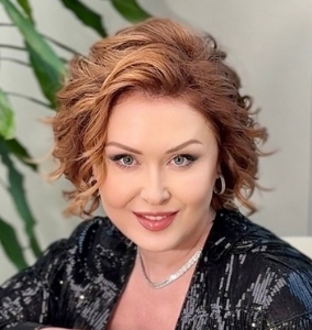 Елена Ищеева
