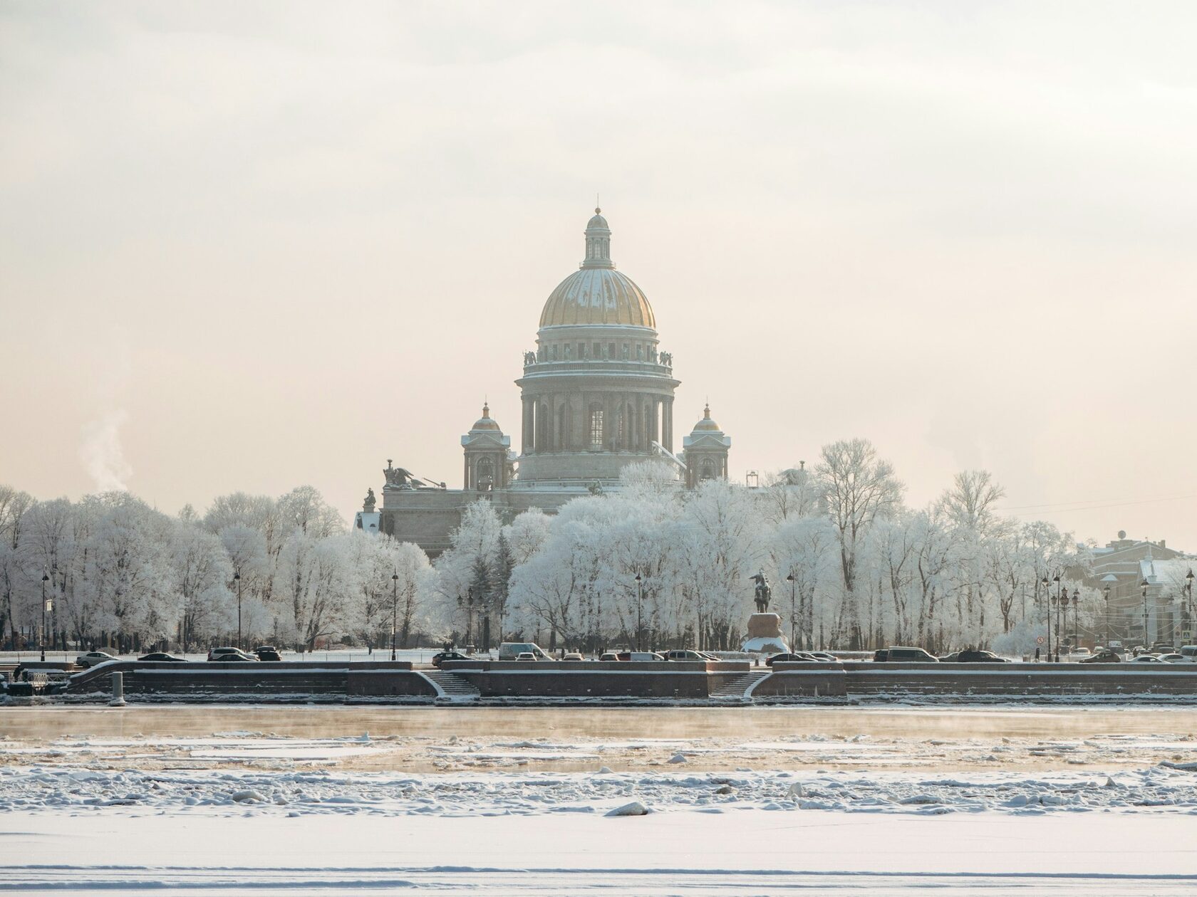 Английская набережная, Россия, Санкт-Петербург, Сенатская площадь