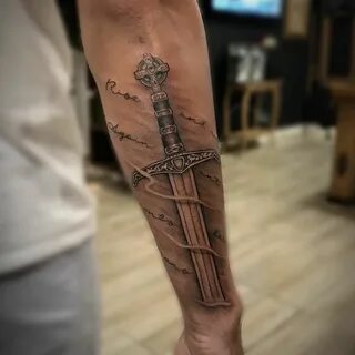 Видео татуировки меч