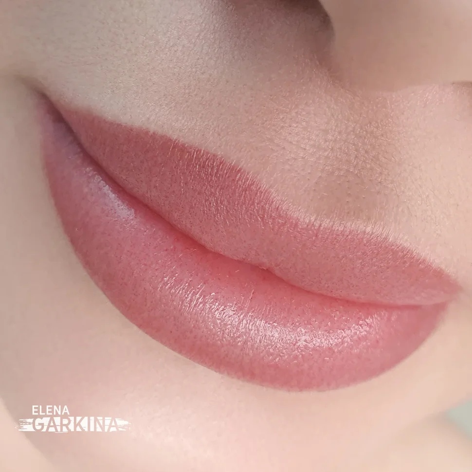 Как правильно выбирать цвет для перманентного макияжа губ?