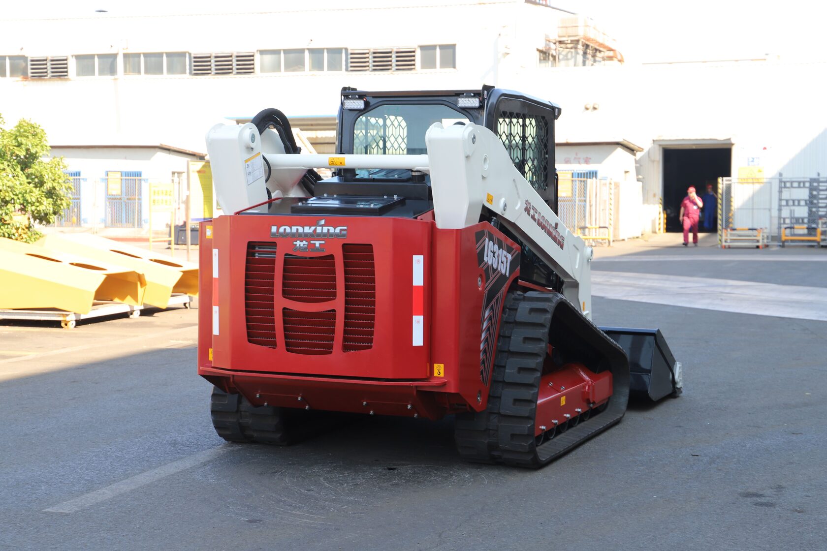 Гусеничный мини-погрузчик LONKING CDM315T. В наличии. Аналог Bobcat