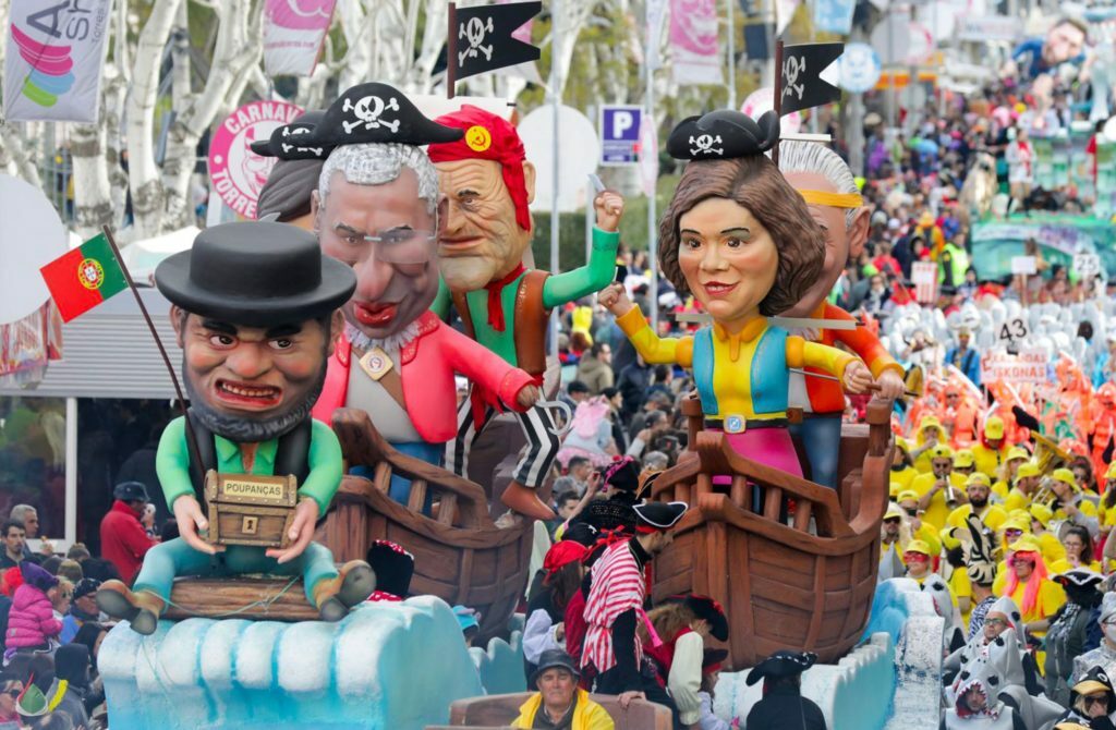 карнавальное шествие в торреш ведраше