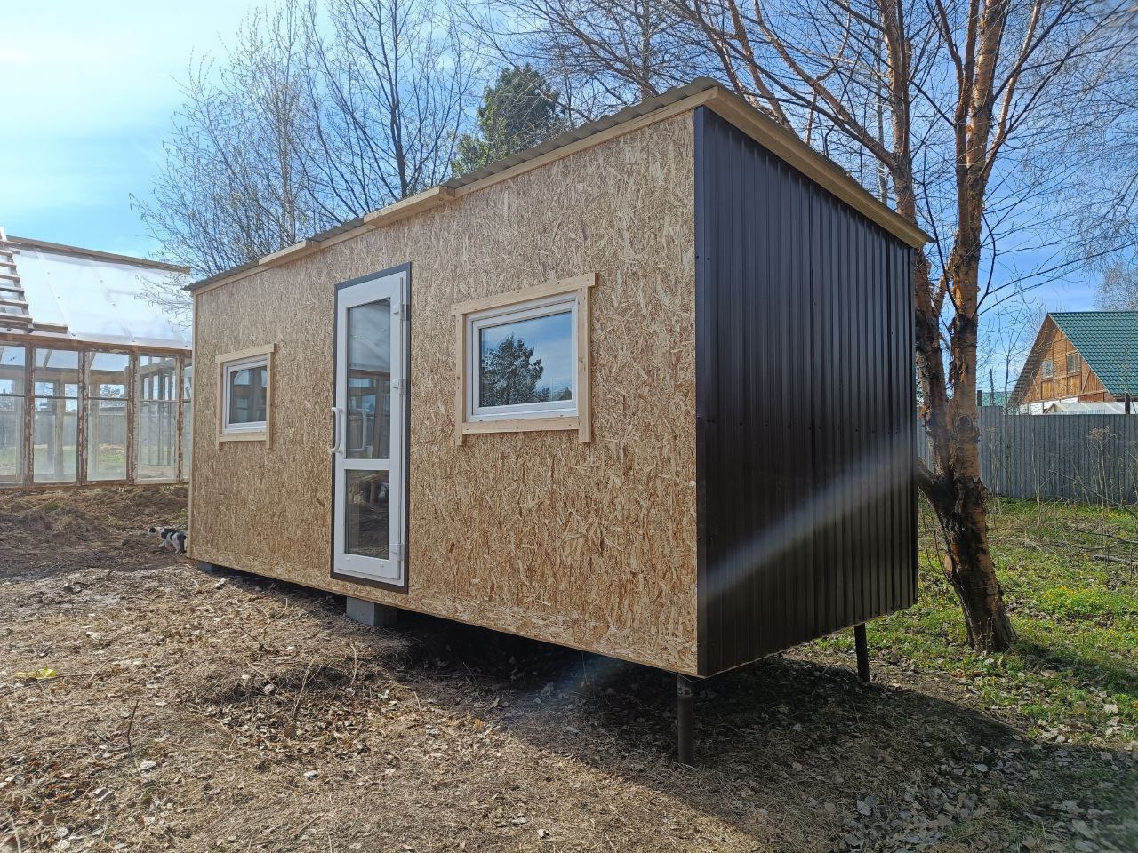 Модульные здания из блок контейнеров общежитие. Модульные строения. Бытовки контейнекс. Здание контейнерного типа. Модульные сооружения.