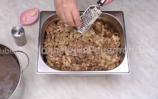 Приготовление домашнего холодца из свинины, говядины и курицы: шаг 14