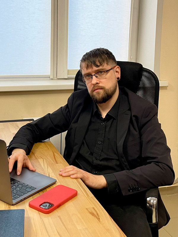 Сервис инженер компании ТехноКом