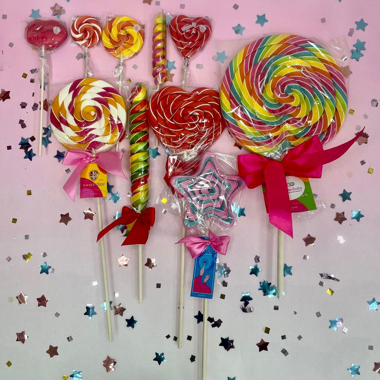 Леденцы на палочке для украшения. 10 леденцов. 10 леденцов. Леденцы лолипопс. 10 леденцов.