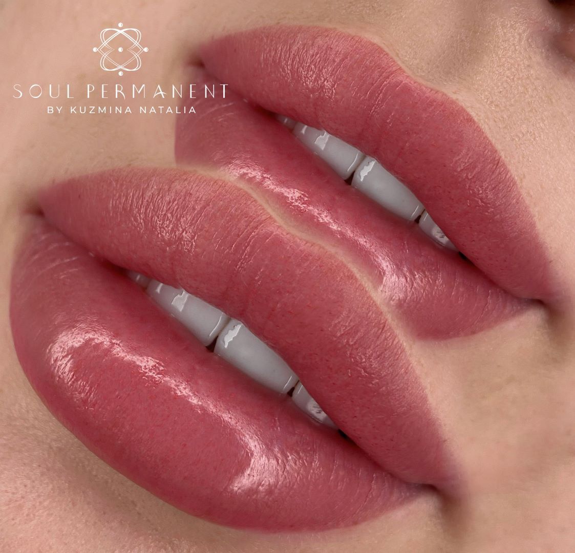 пудровый перманентный макияж губ в москве